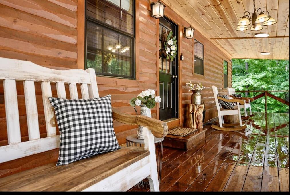 Cozy Cabin 3Br, Hot Tub, Playset, Near Everything! Broken Bow Exterior photo