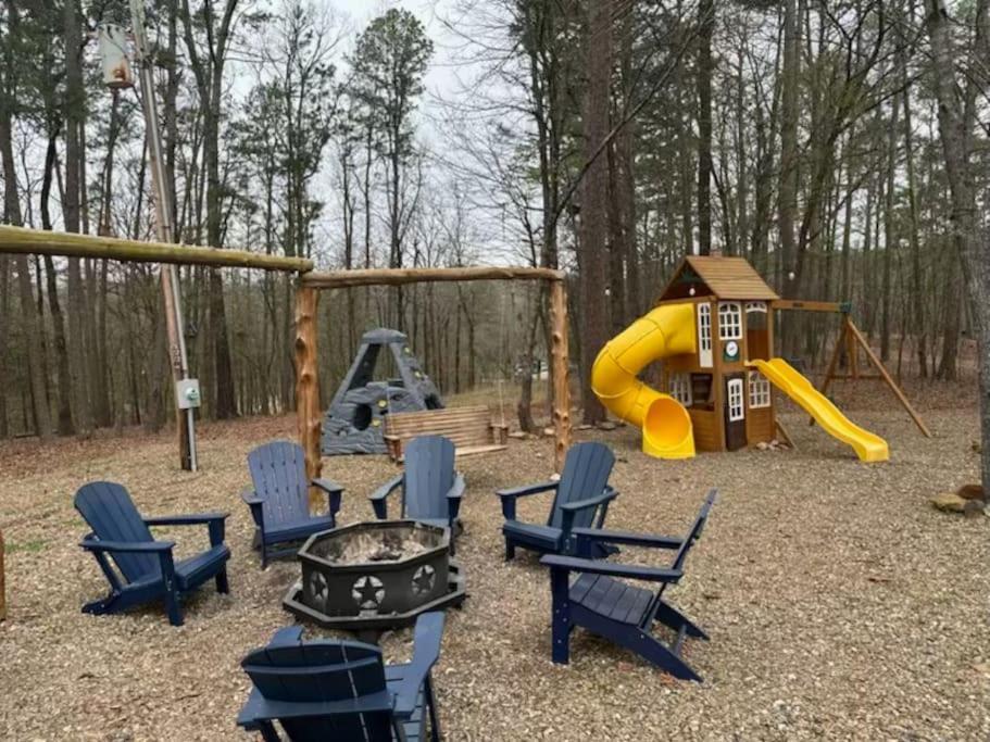 Cozy Cabin 3Br, Hot Tub, Playset, Near Everything! Broken Bow Exterior photo
